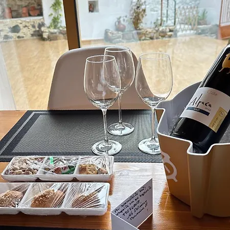 Loucy's Art Mandria (Limassol)