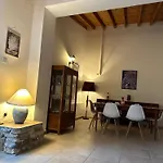 Εξοχικό σπίτι Loucy's Art *