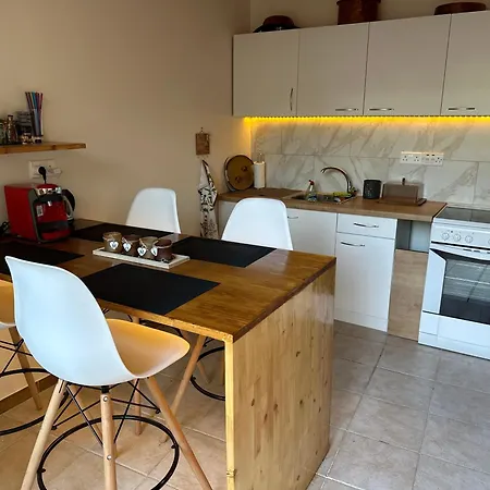 Loucy's Art * Mandria (Limassol)