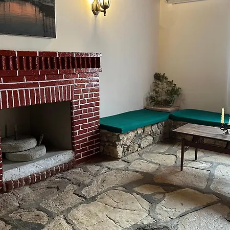 Loucy's Art Casa di campagna Mandria (Limassol)