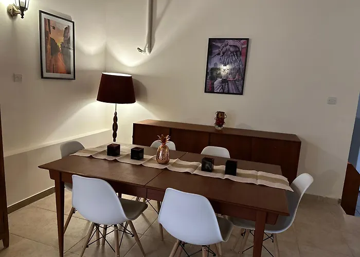 Loucy's Art * Mandria (Limassol)