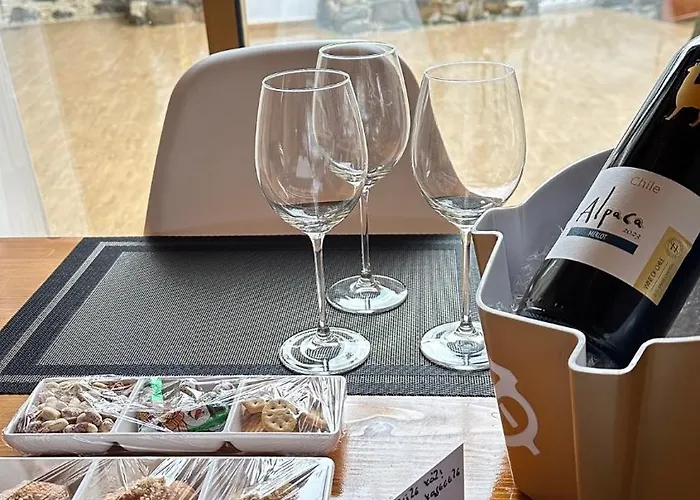 Loucy's Art Mandria (Limassol)