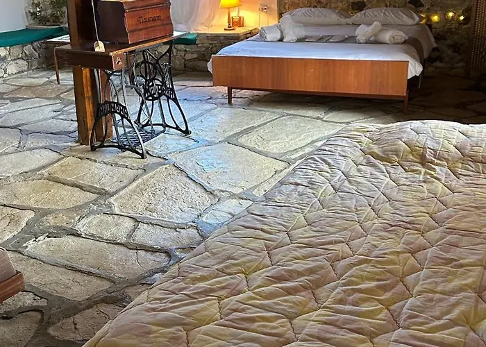 Loucy's Art * Mandria (Limassol)