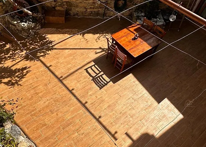 Loucy's Art * Mandria (Limassol)